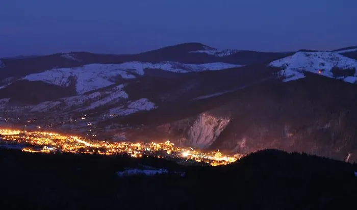 Konukevi Karpatiya