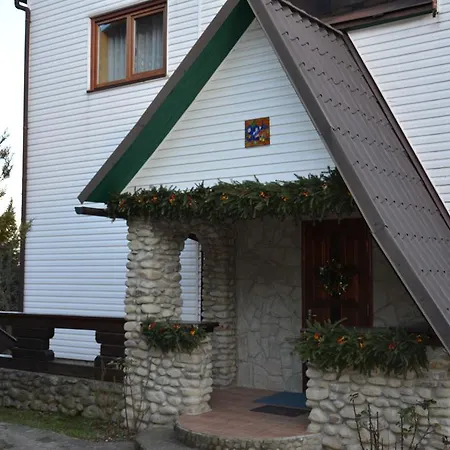 Karpatiya Konukevi Yaremche